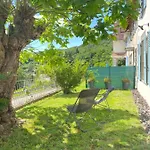 펜션 Du Roc Châteauneuf-les-Bains