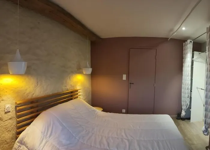 Дом отдыха Du Roc Chateauneuf-les-Bains